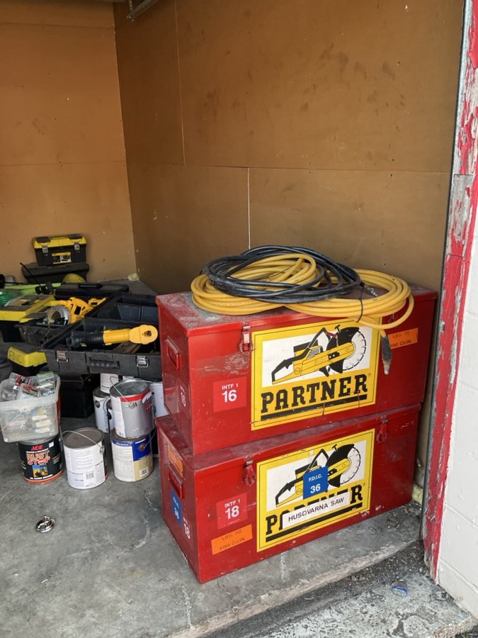 10 x 30 storage unit in Indianapolis, IN