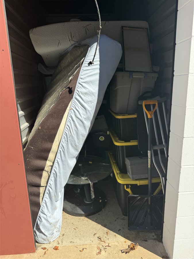 5 x 10 storage unit in Maple Shade, NJ