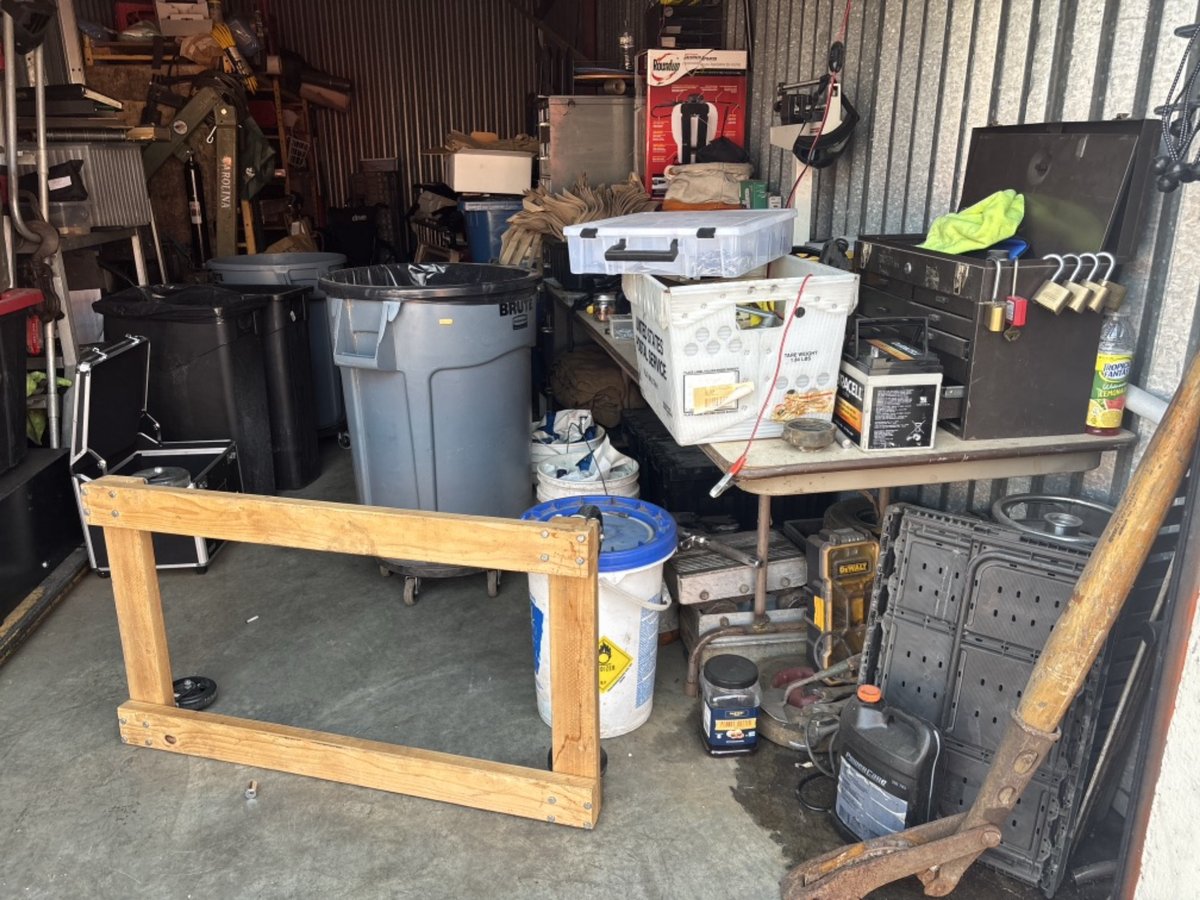 10 x 30 storage unit in St Louis, MO