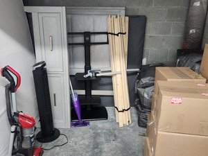 7 x 10 storage unit in Kent, WA