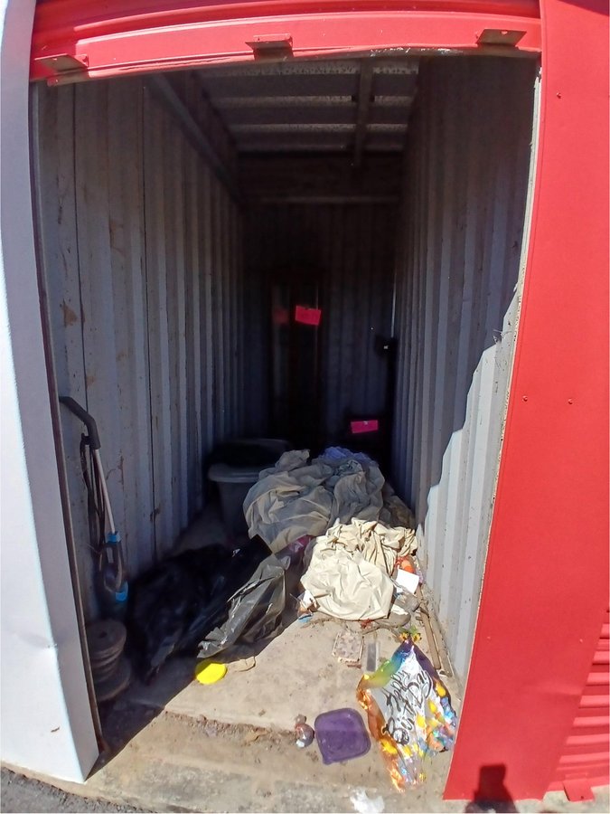 5 x 10 storage unit in Lafayette, LA
