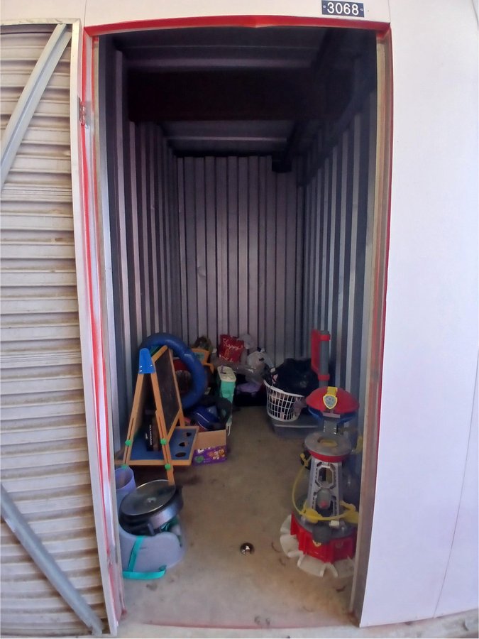 5 x 10 storage unit in Lafayette, LA