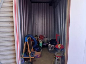 5 x 10 storage unit in Lafayette, LA