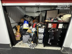 10 x 10 storage unit in Bayonne, NJ