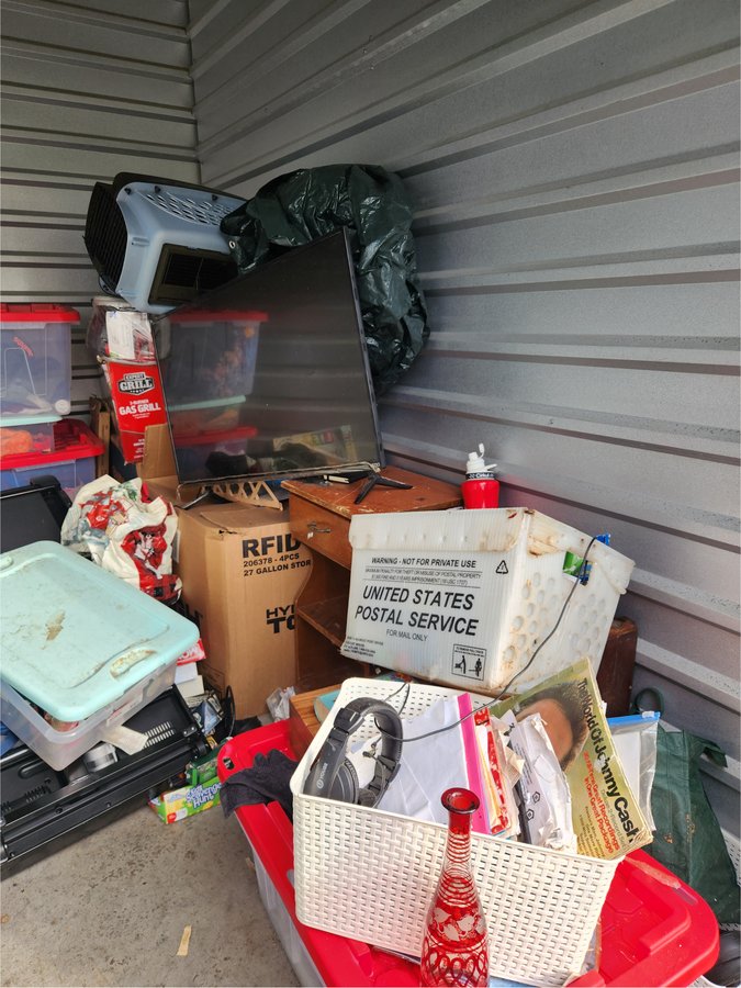 5 x 10 storage unit in Liverpool, NY