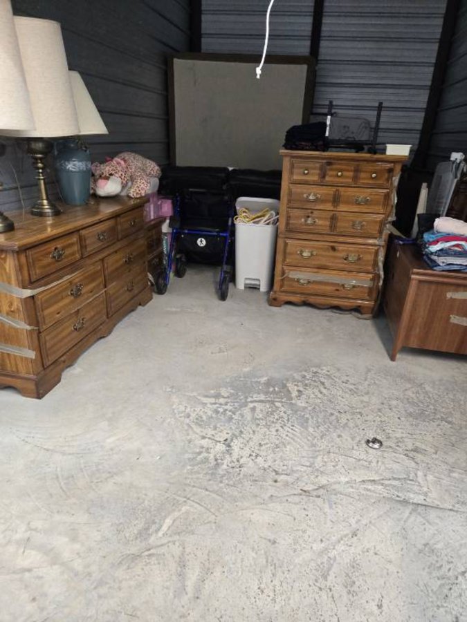 10 x 15 storage unit in Indianapolis, IN