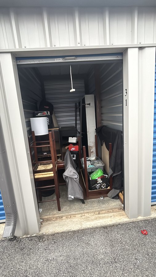 5 x 10 storage unit in Bowling Green, KY