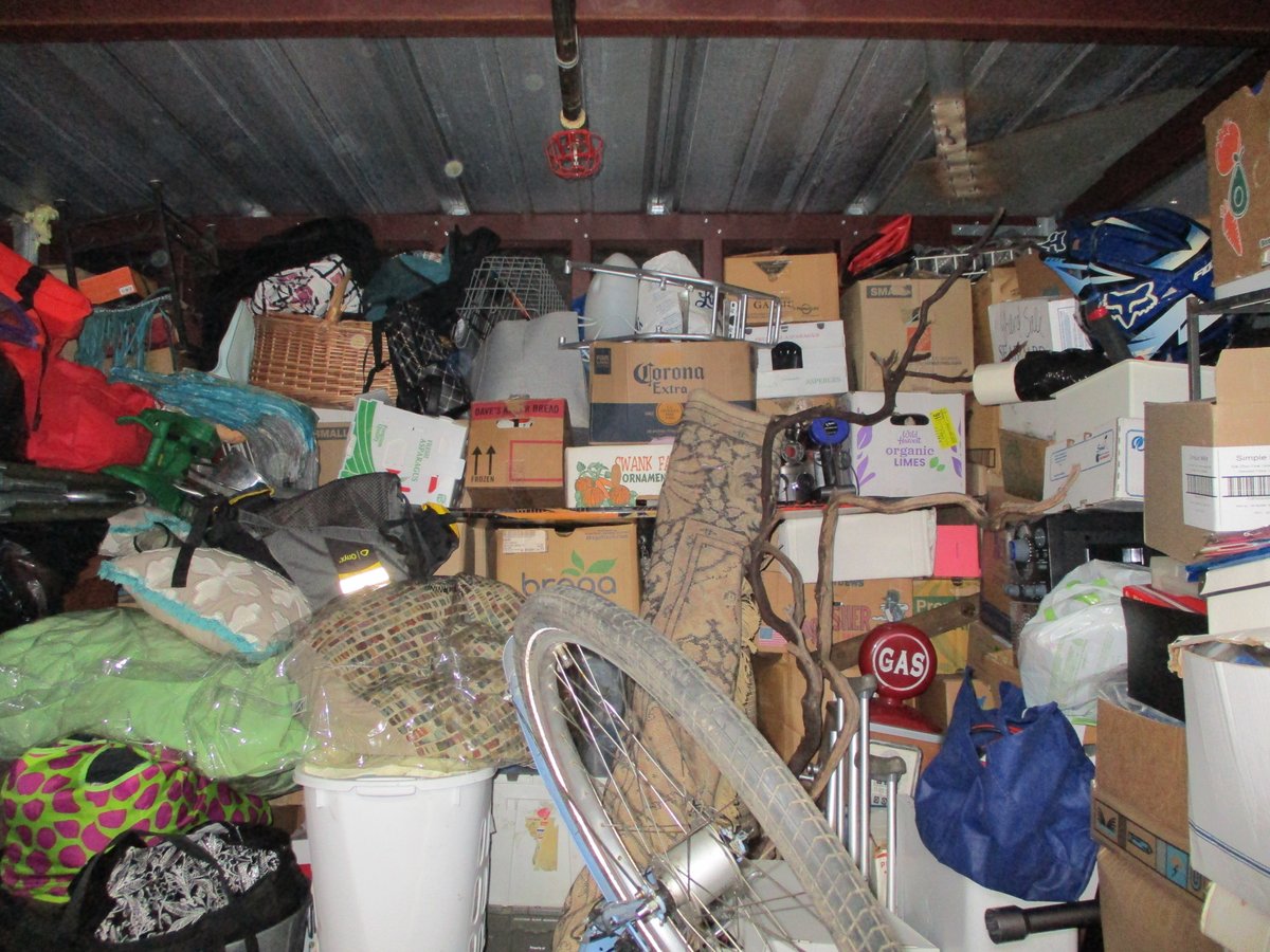 10 x 10 storage unit in Watsonville, CA