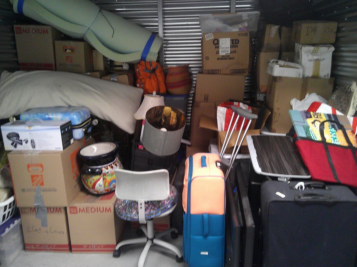 7 x 10 storage unit in San Diego, CA