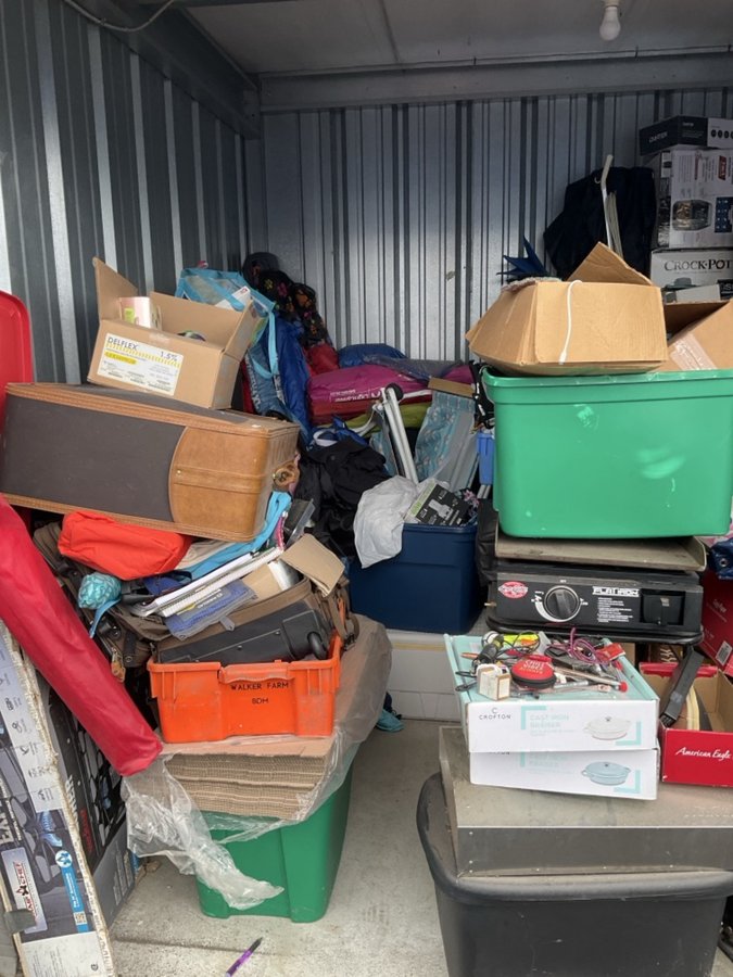 10 x 10 storage unit in Avon, IN