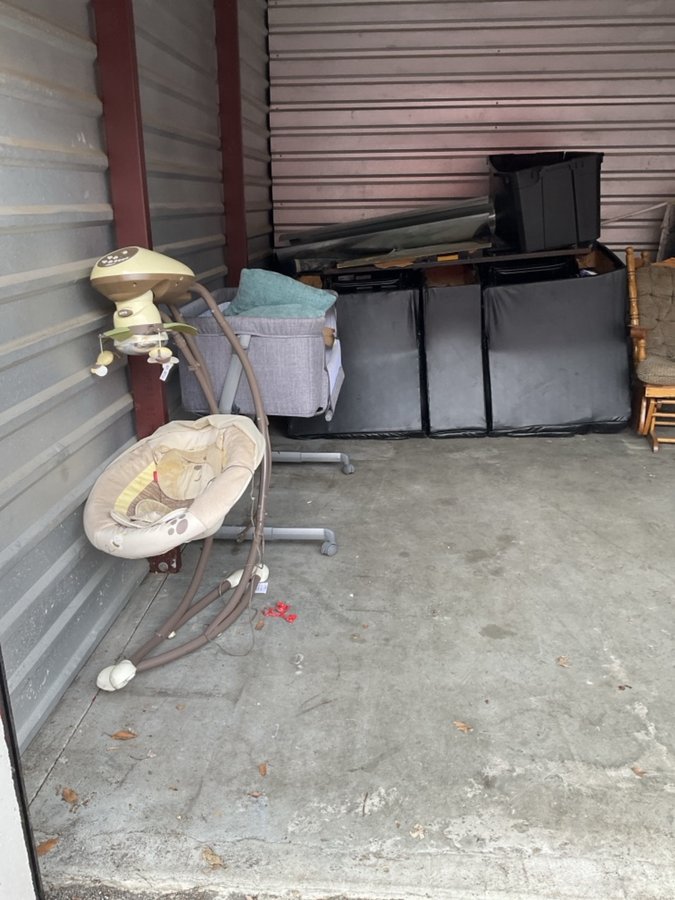 10 x 15 storage unit in Indianapolis, IN
