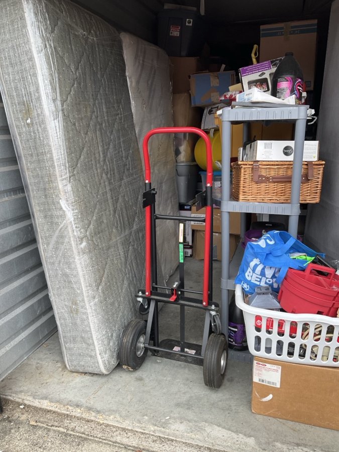10 x 20 storage unit in Indianapolis, IN