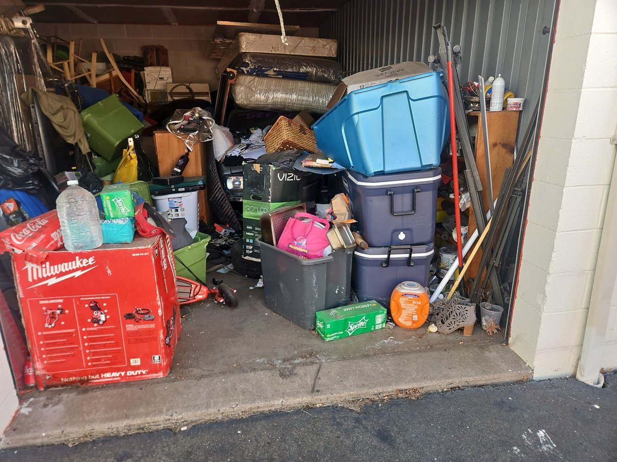 15 x 20 storage unit in East Hartford, CT