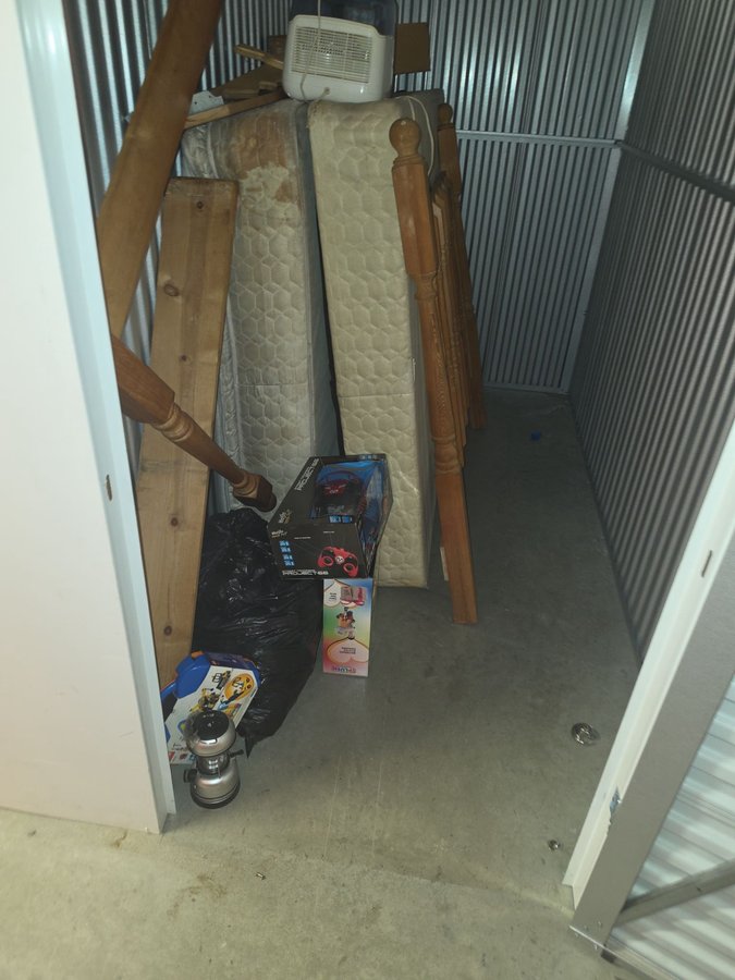 5 x 10 storage unit in East Hartford, CT