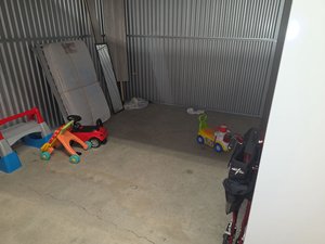 10 x 10 unit in East Hartford