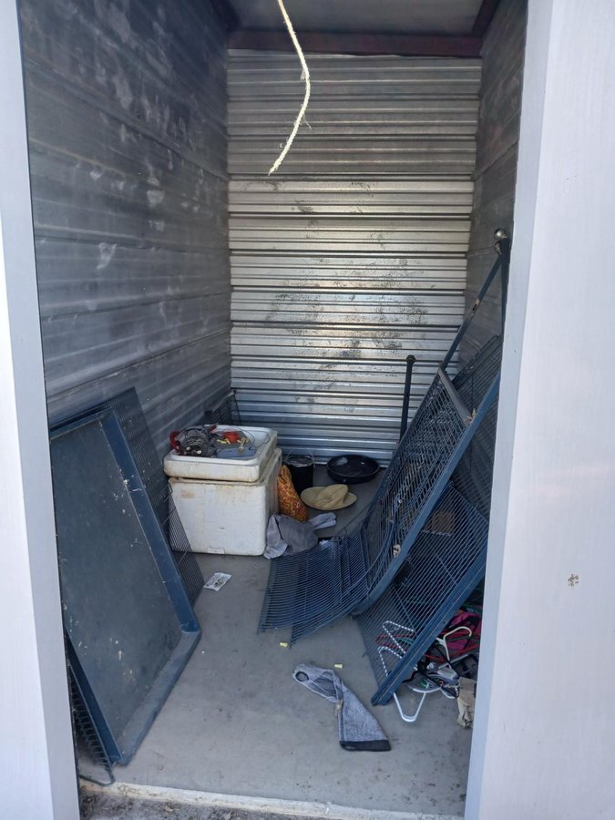 5 x 10 storage unit in Jeffersonville, IN
