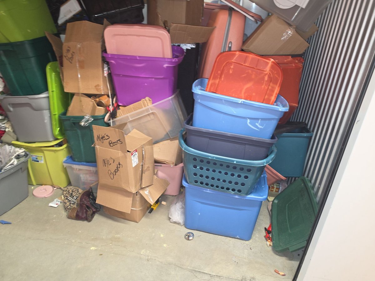 10 x 7 storage unit in East Hartford, CT