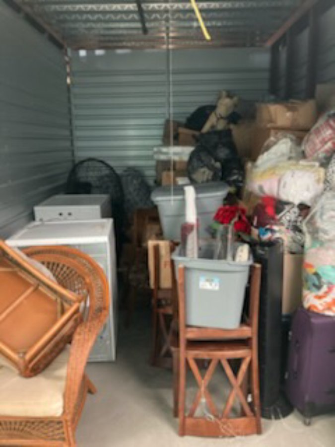 10 x 15 storage unit in Madison Heights, MI