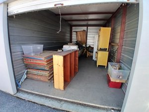 10 x 20 storage unit in Jeffersonville, IN