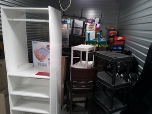 10 x 18 storage unit in San Diego, CA