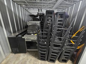 10 x 18 storage unit in Des Plaines, IL
