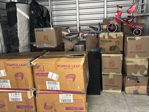 10 x 10 storage unit in Torrance, CA