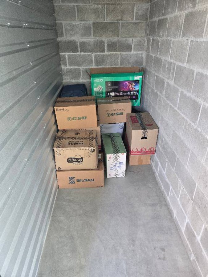 5 x 10 storage unit in Vancouver, WA
