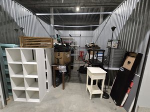 10 x 15 unit in Pittsburgh