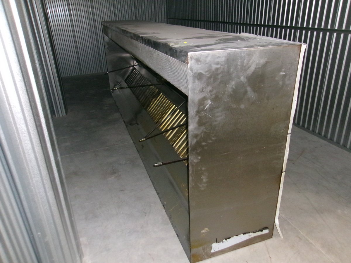 10 x 25 storage unit in Miami, FL