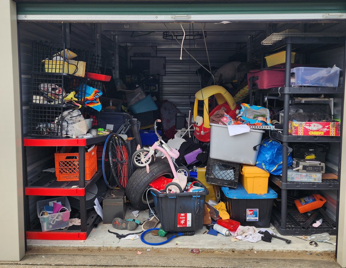 10 x 20 storage unit in Columbia, MO