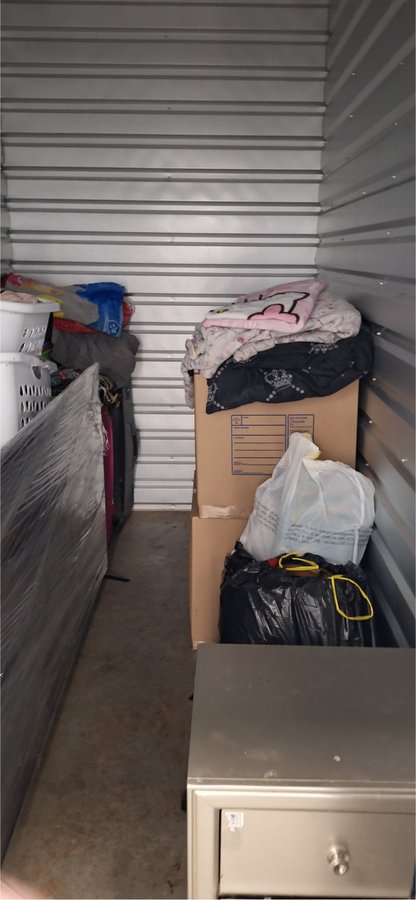 5 x 10 storage unit in Auburn, WA