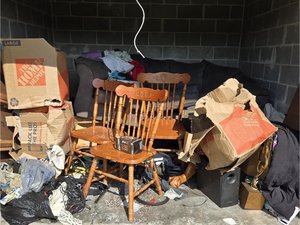 10 x 10 storage unit in Jacksonville, FL