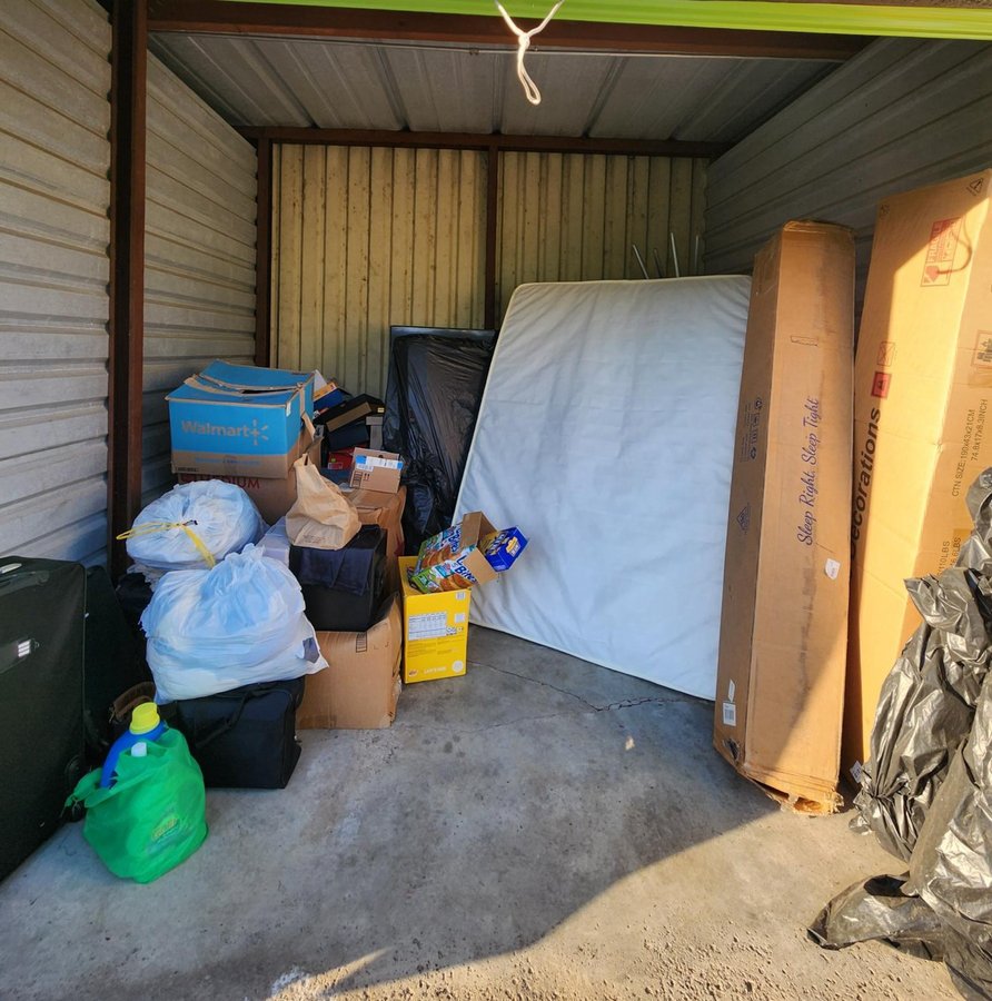 10 x 10 storage unit in Lockport, NY