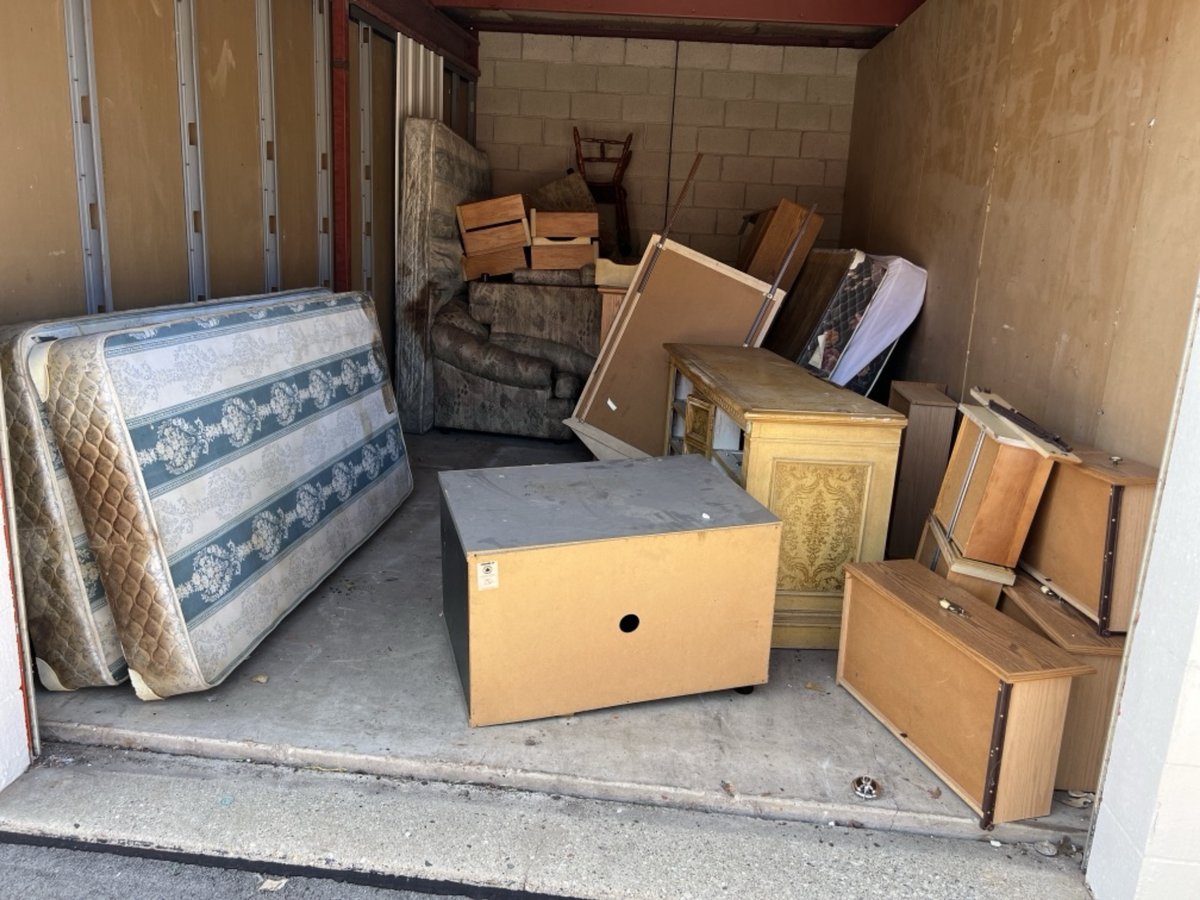 10 x 20 storage unit in Milwaukee, WI