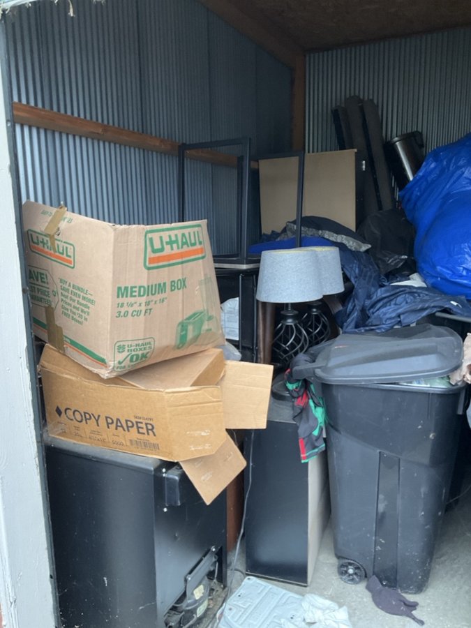 10 x 10 storage unit in Indianapolis, IN