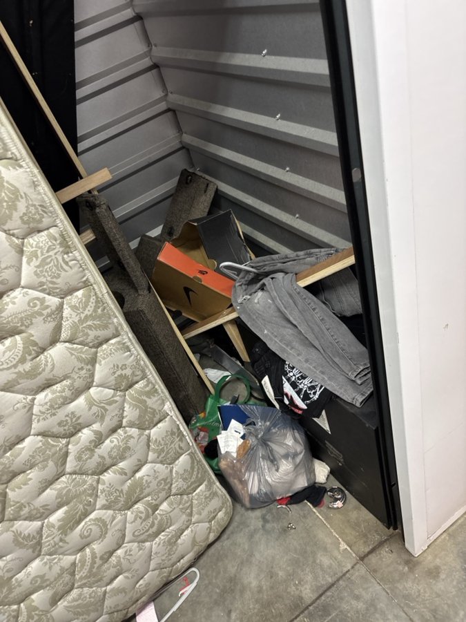 5 x 10 storage unit in St Louis, MO