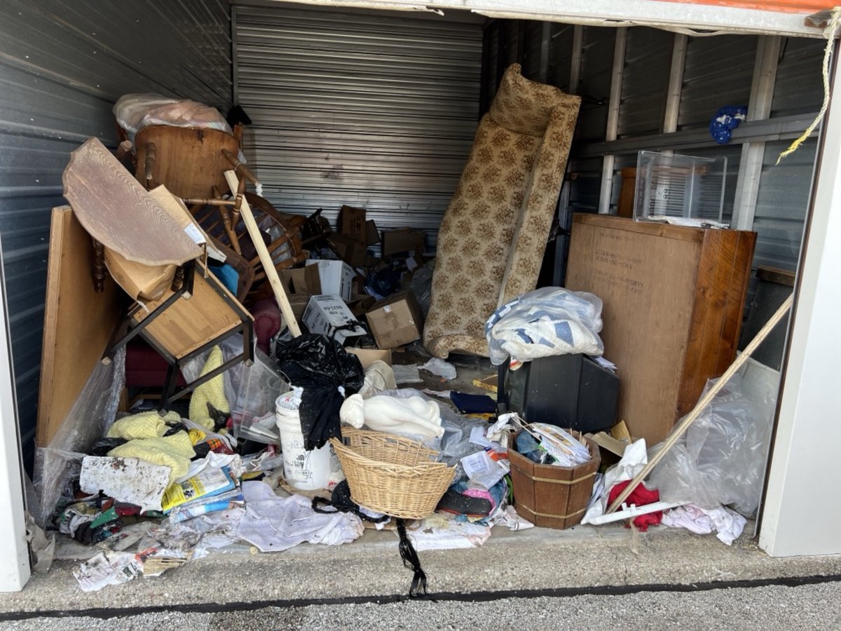 10 x 20 storage unit in Milwaukee, WI