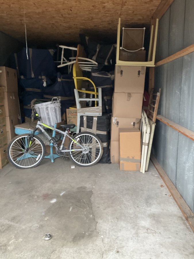 10 x 20 storage unit in Indianapolis, IN
