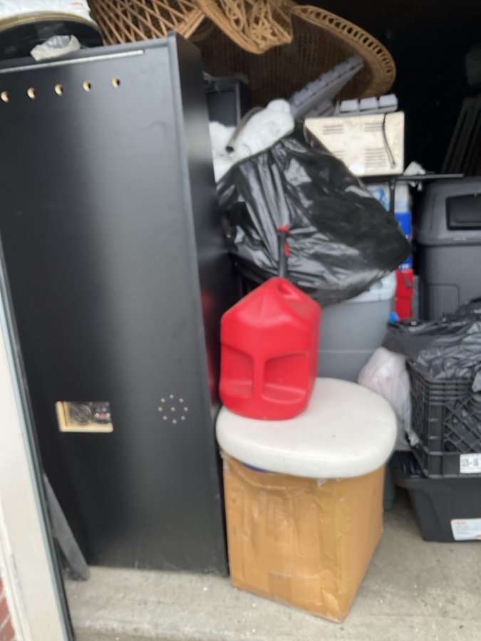 10 x 30 storage unit in Indianapolis, IN
