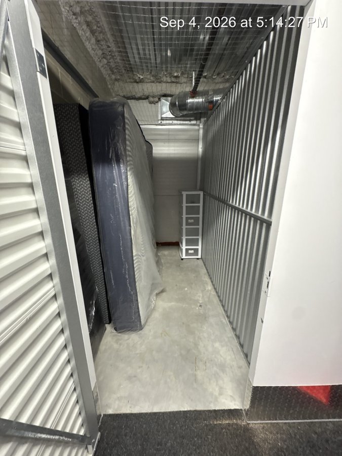 5 x 10 storage unit in Bayonne, NJ