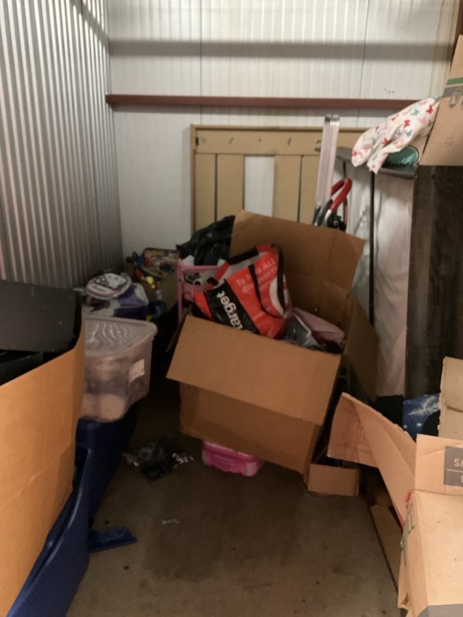 7 x 10 storage unit in Cordova, TN