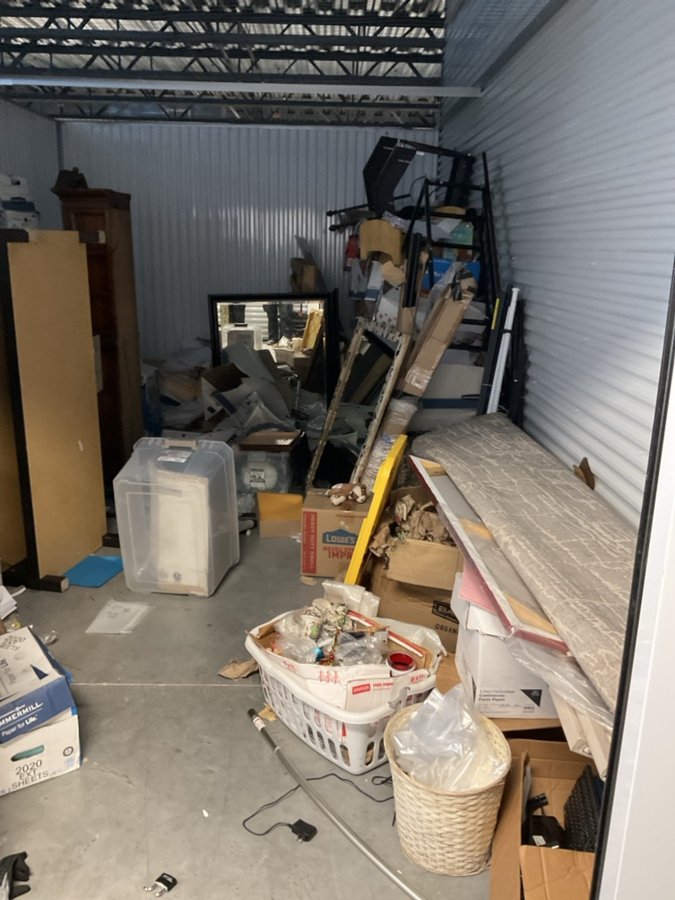 10 x 20 storage unit in Indianapolis, IN