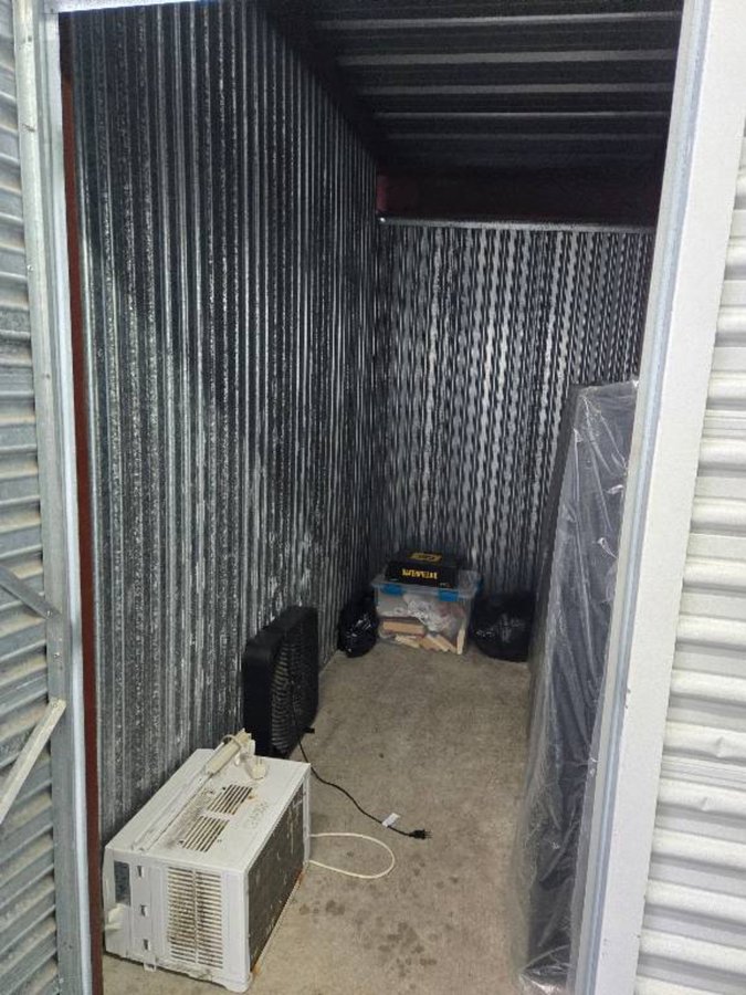 5 x 10 storage unit in Grand Rapids, MI