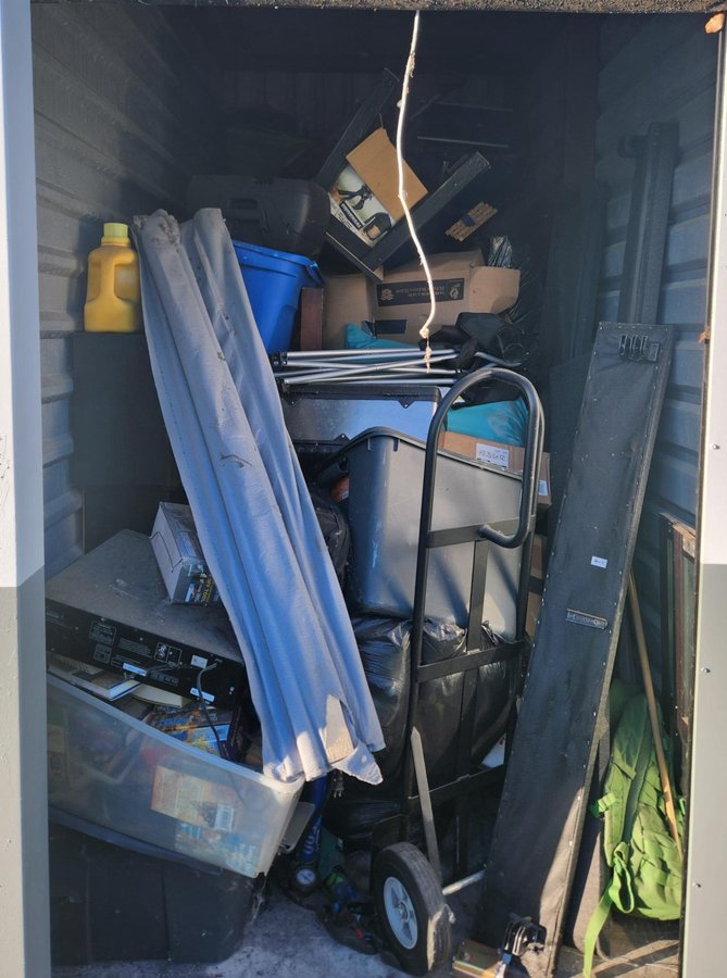 5 x 10 storage unit in Lockport, NY
