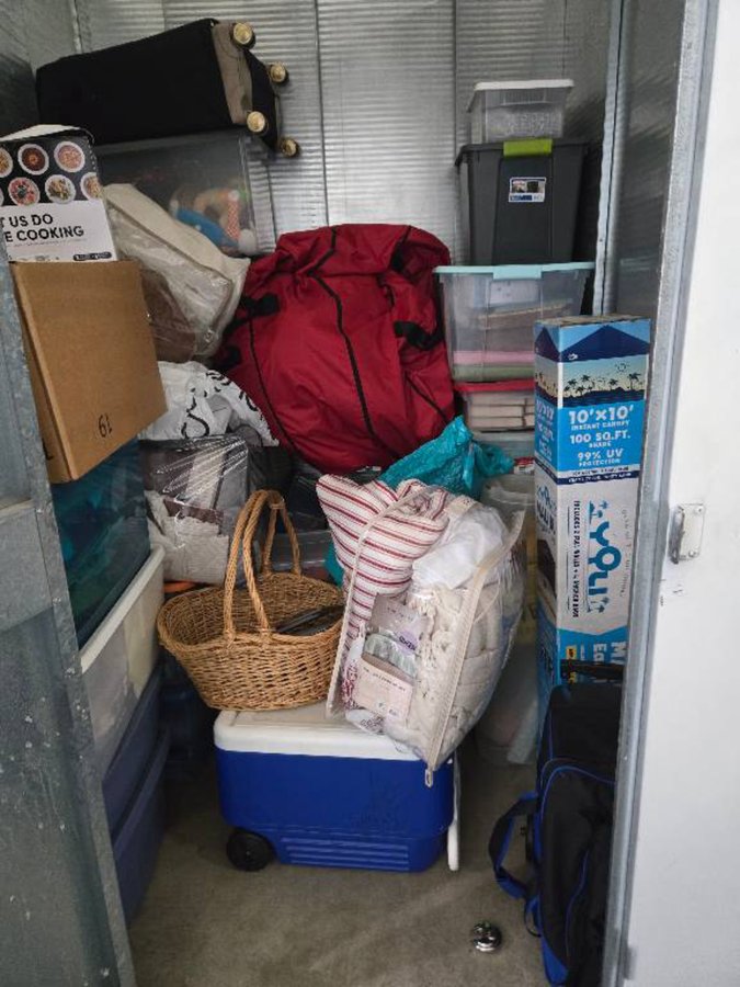 5 x 5 storage unit in Long Beach, CA