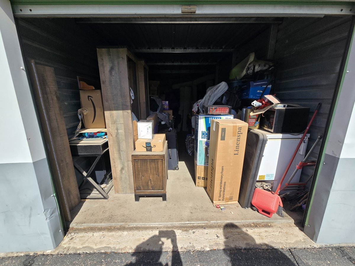 10 x 20 storage unit in Mesa, AZ