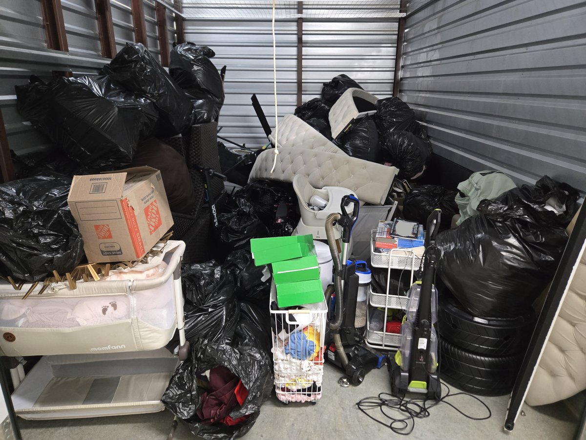 10 x 15 storage unit in Cary, NC