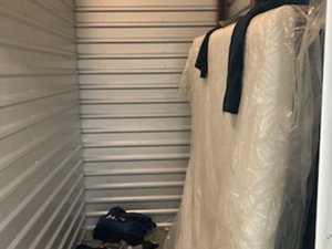 5 x 10 storage unit in Madison Heights, MI