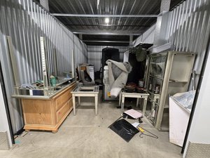 10 x 20 unit in Pittsburgh