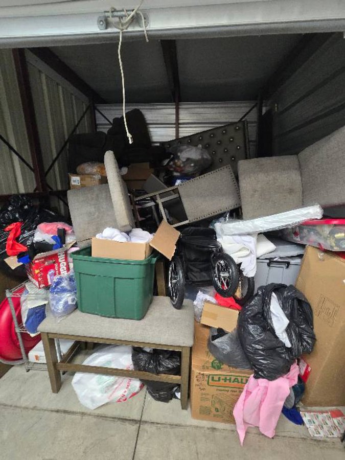 10 x 10 storage unit in Columbus, GA